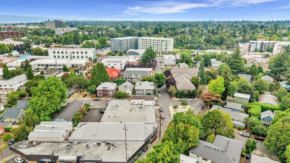 607 NE Randall Ave, Portland, OR à vendre - Photo de l’immeuble – Image 3 sur 14