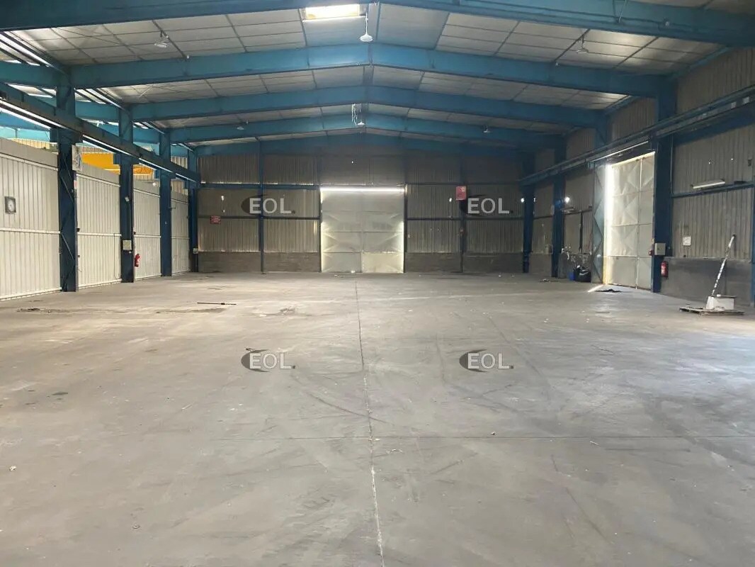 Local d’activités dans Saint-Rémy-de-Provence à louer Photo intérieure– Image 1 sur 3