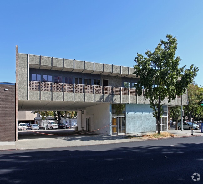 1125 I St, Sacramento, CA à vendre - Photo de l’immeuble – Image 2 sur 3