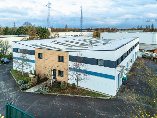 Plus de détails pour 380 Avenue Blaise Pascal, Moissy-Cramayel - Local d'activités à louer