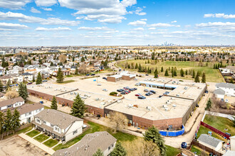 9754 182nd St, Edmonton, AB - VUE AÉRIENNE  vue de carte