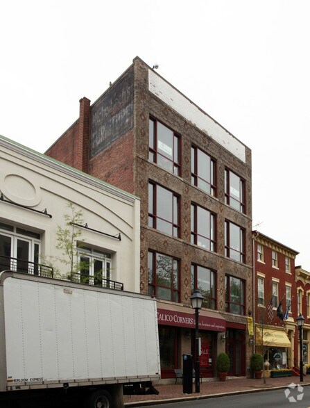 814-816 King St, Alexandria, VA à louer - Photo de l’immeuble – Image 2 sur 2