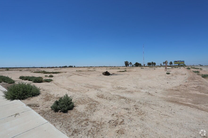 320 Arguelles Street, Calexico, CA à vendre - Photo principale – Image 1 sur 1