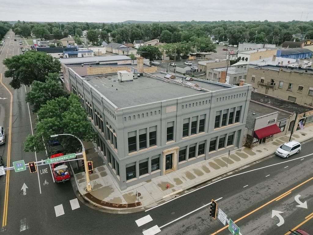 101 E Broadway, Little Falls, MN à louer Photo principale– Image 1 sur 6