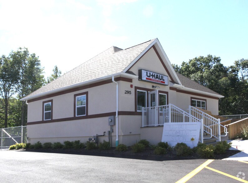 295 US Highway 9, Manalapan, NJ à vendre - Photo principale – Image 1 sur 9