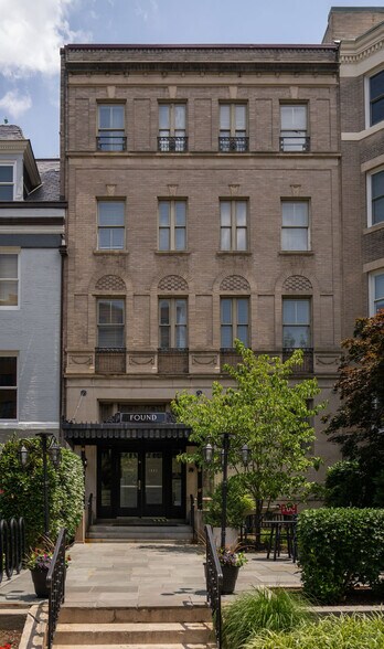 1627 16th St NW, Washington, DC à vendre - Photo de l’immeuble – Image 2 sur 17
