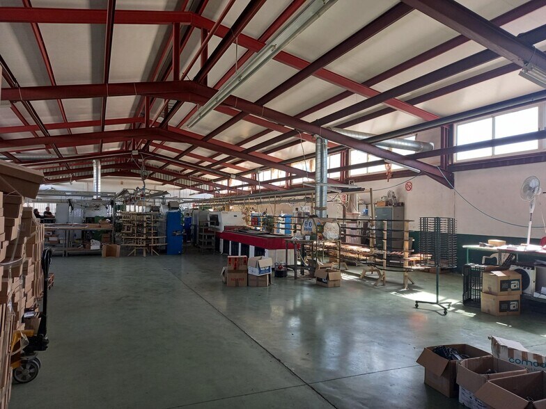 Industriel/Logistique dans Aspe à louer - Photo intérieure – Image 3 sur 19