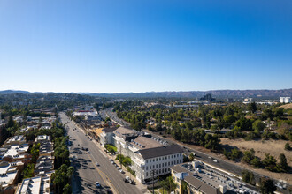 20501 Ventura Blvd, Woodland Hills, CA - VUE AÉRIENNE  vue de carte