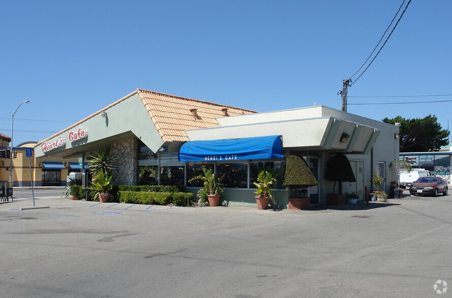 1060 S Oxnard Blvd, Oxnard, CA à vendre - Photo principale – Image 1 sur 2