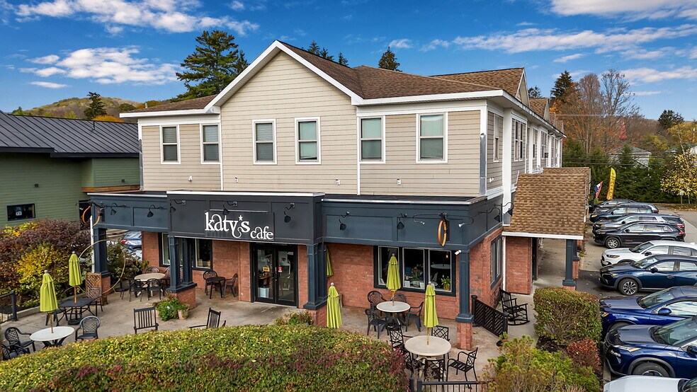 38 Washington St, Ellicottville, NY à vendre - Photo de l’immeuble – Image 3 sur 69