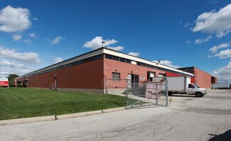 Plus de détails pour 73-77 Samor Rd, Toronto, ON - Industriel/Logistique à louer
