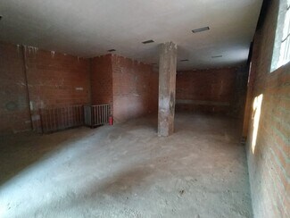 Plus de détails pour Local commercial à louer