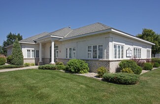 Plus de détails pour 342 County Road D E, Little Canada, MN - Bureau à vendre