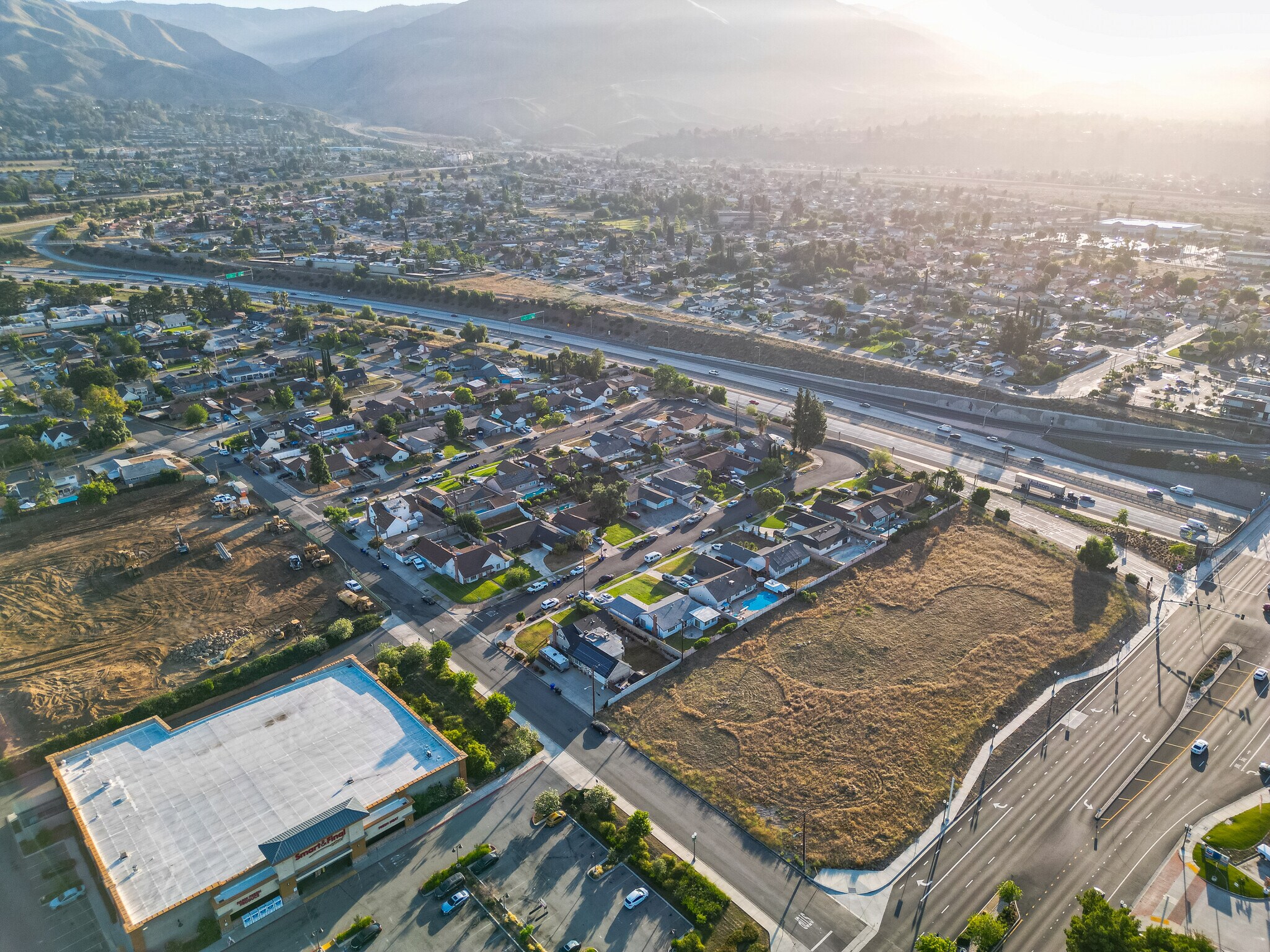 North West Quadrant of 210 Freeway and Baseline Rd, Highland, CA à louer Photo de l’immeuble– Image 1 sur 7