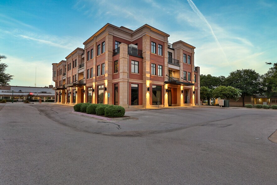 501 S Austin Ave, Georgetown, TX à louer - Photo de l’immeuble – Image 2 sur 4