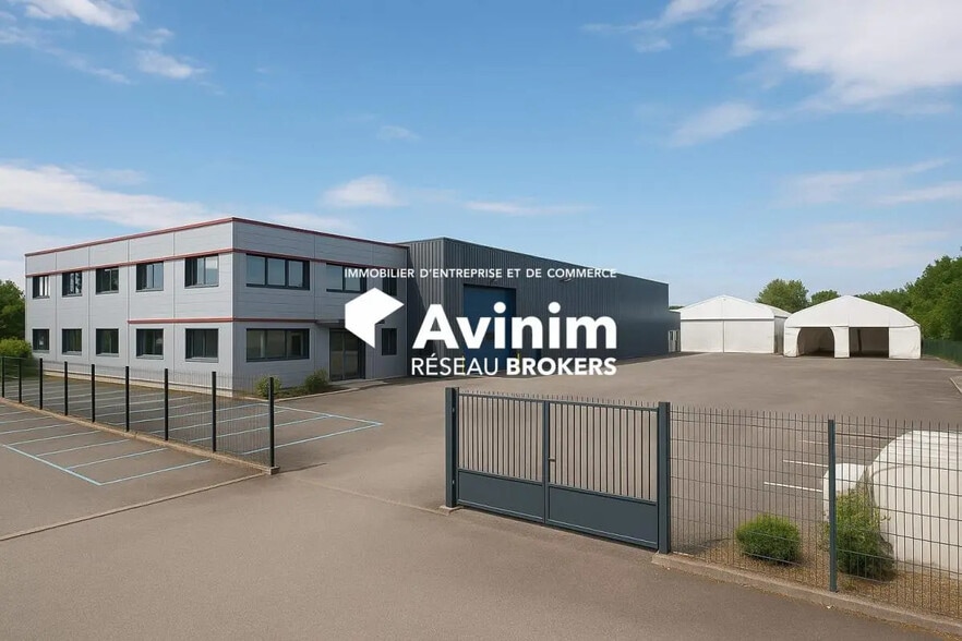 Local d’activités dans Aix-les-Bains à louer - Photo de l’immeuble – Image 1 sur 1