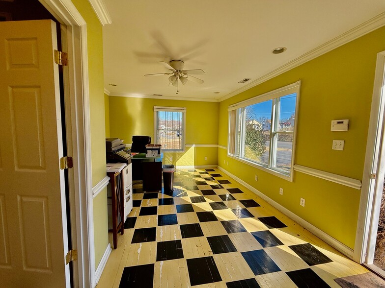 161 Spicers Mill Rd, Orange, VA à vendre - Photo intérieure – Image 3 sur 9