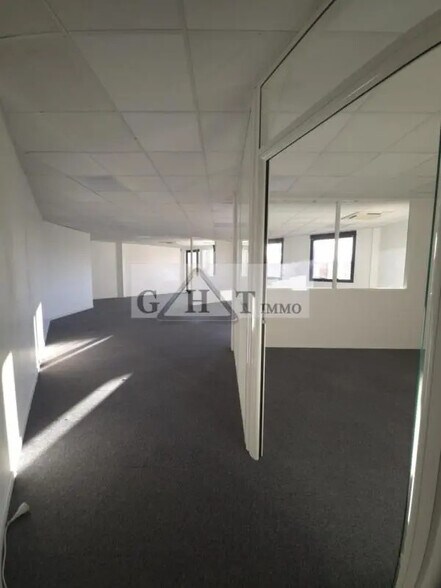 Bureau dans Massy à louer - Photo de l’immeuble – Image 3 sur 6