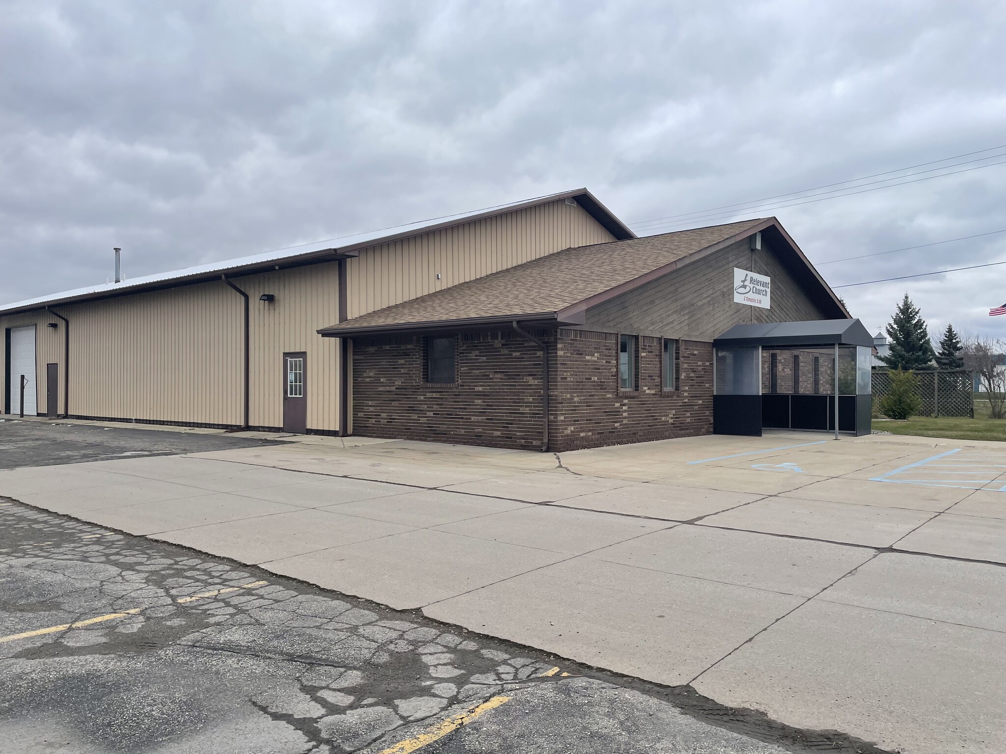6135 King Rd, Marine City, MI à louer Photo de l’immeuble– Image 1 sur 16
