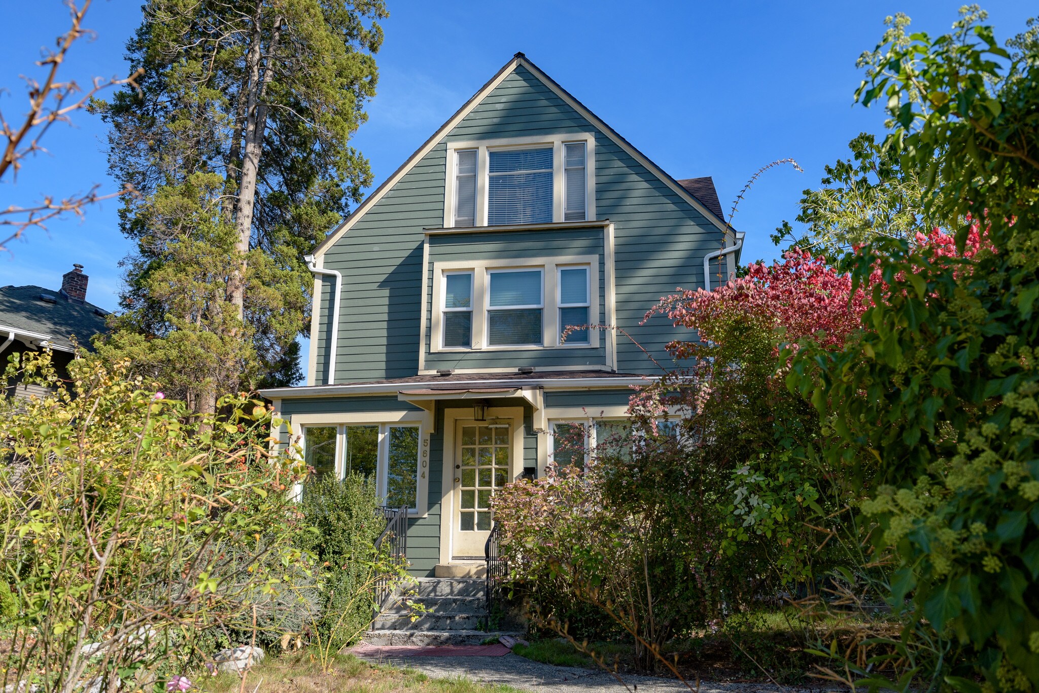 5604 17th Ave NE, Seattle, WA à vendre Photo principale– Image 1 sur 12