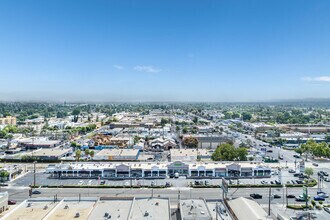 21355 Sherman Way, Canoga Park, CA - VUE AÉRIENNE  vue de carte - Image1