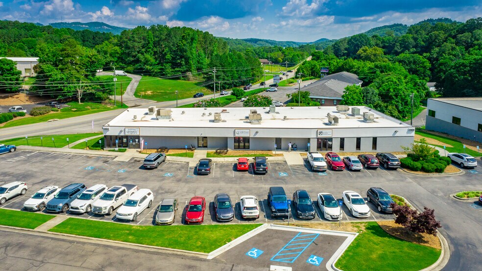 1506 N Thornton Ave, Dalton, GA à louer - Photo de l’immeuble – Image 2 sur 13