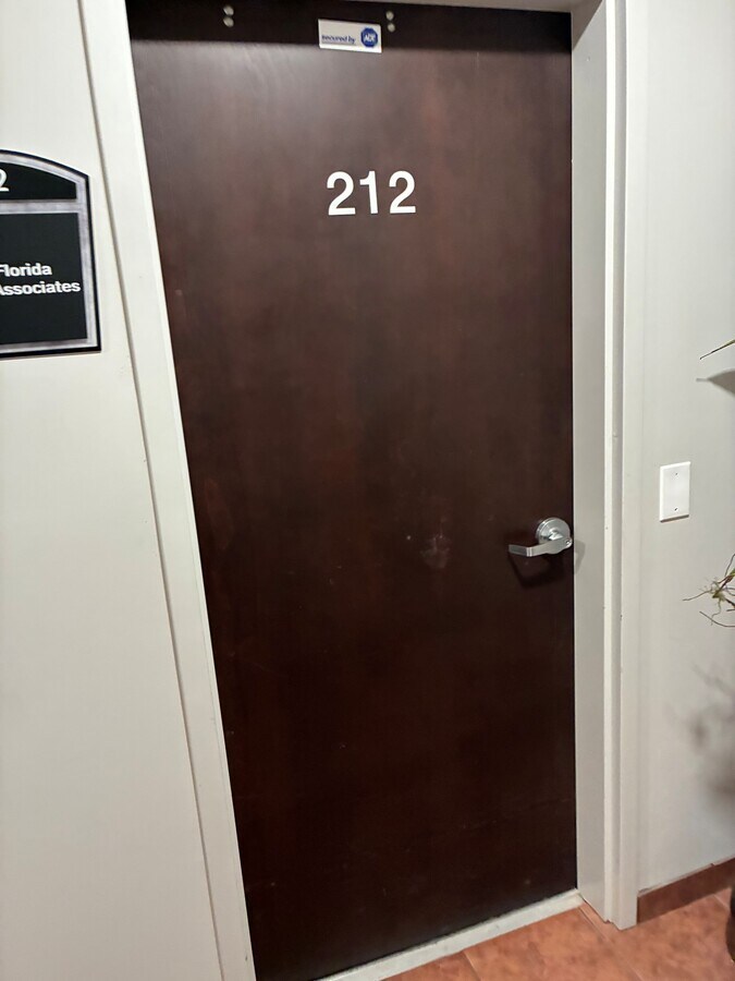 5300 W Hillsboro Blvd, Coconut Creek, FL 33073 - Lot 212 - - Photo intérieure - Image 1 of 7