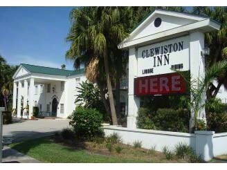 108 Royal Palm Ave, Clewiston, FL à vendre - Photo de l’immeuble – Image 2 sur 15