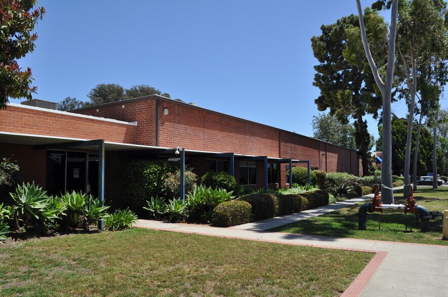 440 Rutherford St, Goleta, CA à louer - Photo de l’immeuble – Image 1 sur 14
