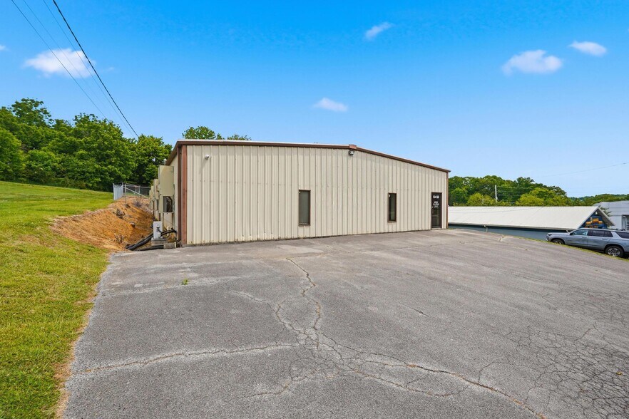 104 Center St, Gray, TN à vendre - Photo de l’immeuble – Image 3 sur 28