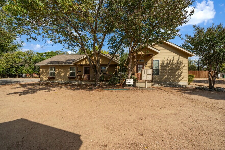 916, 920, 926, 930 E Blanco Road portefeuille de 4 biens à vendre sur LoopNet.fr - Photo de l’immeuble – Image 2 sur 65