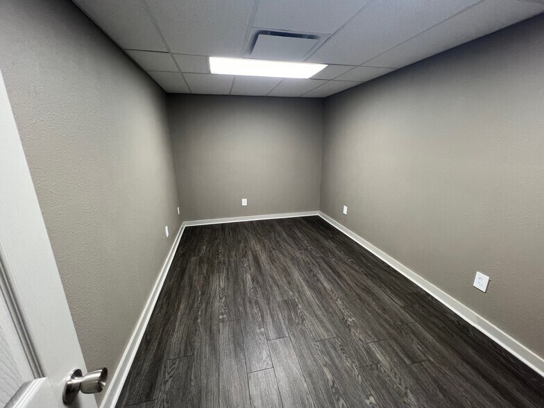 222 Hereford Rd, Corpus Christi, TX à louer - Photo de l’immeuble – Image 3 sur 9