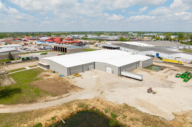 Plus de détails pour 800 Industrial Dr, Franklin, IN - Industriel/Logistique à vendre