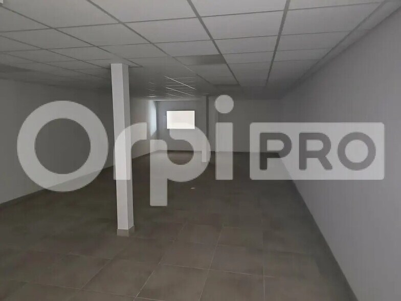 Local commercial dans Reims à louer - Photo intérieure – Image 3 sur 6