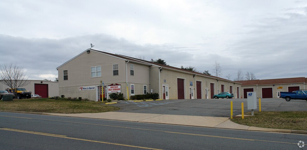 21 Commerce Pky, Fredericksburg, VA à louer - Photo de l’immeuble – Image 3 sur 8