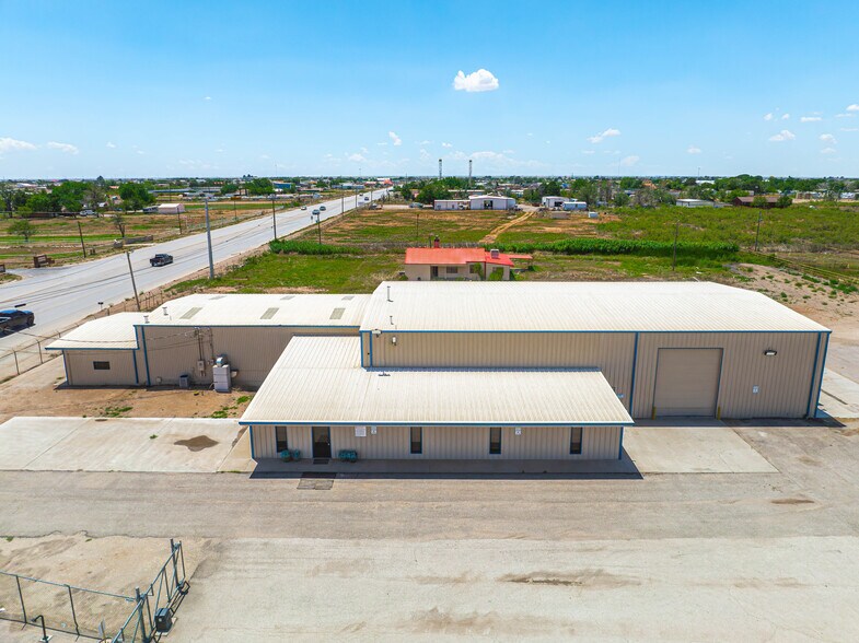 4112 S Hwy 349, Midland, TX à louer - Photo de l’immeuble – Image 3 sur 20
