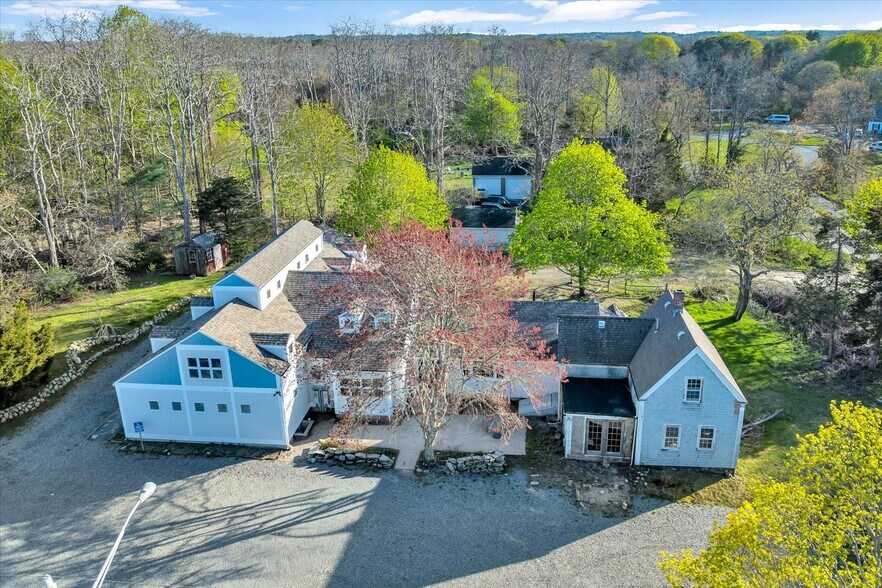 1049 Main St, West Barnstable, MA à vendre - Photo de l’immeuble – Image 3 sur 80