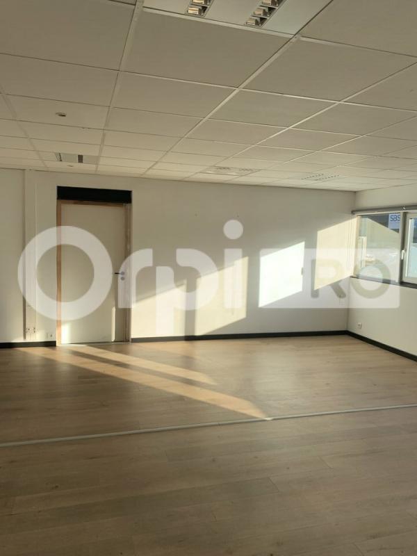 Plus de détails pour Bureau à vendre