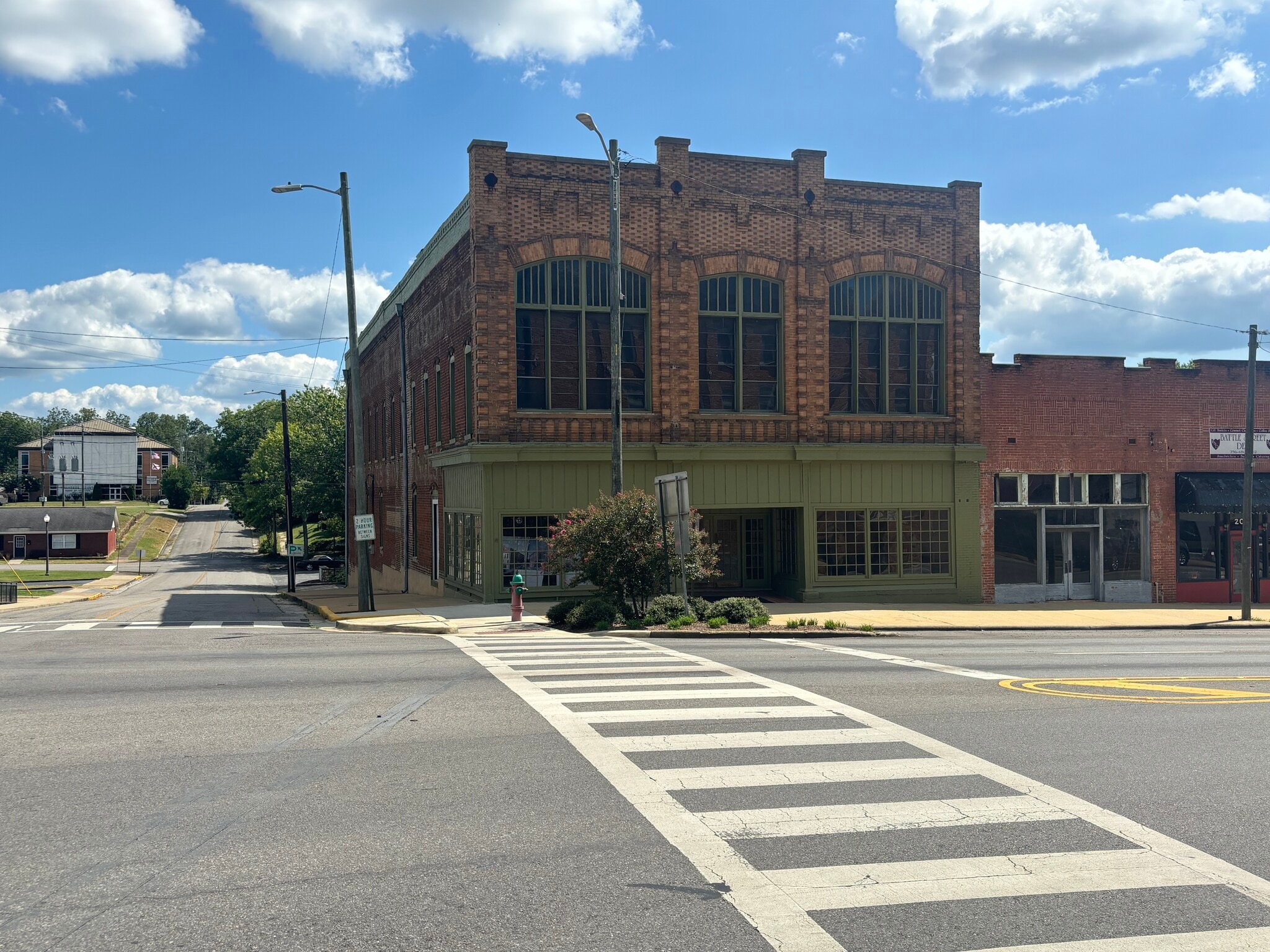 200 Battle St W, Talladega, AL à vendre Photo principale– Image 1 sur 20