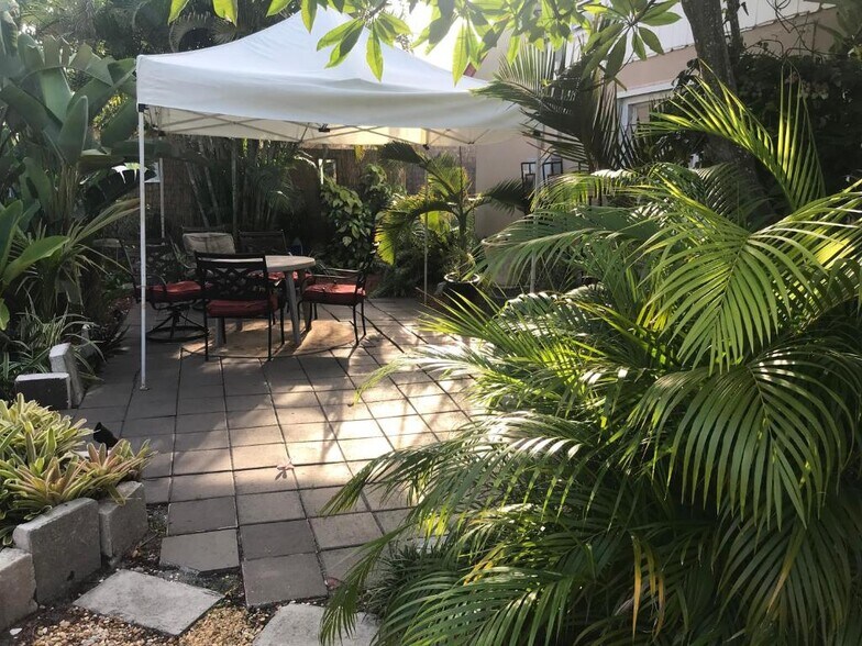 610 Se 19th St, Fort Lauderdale, FL à vendre - Photo de l’immeuble – Image 3 sur 11