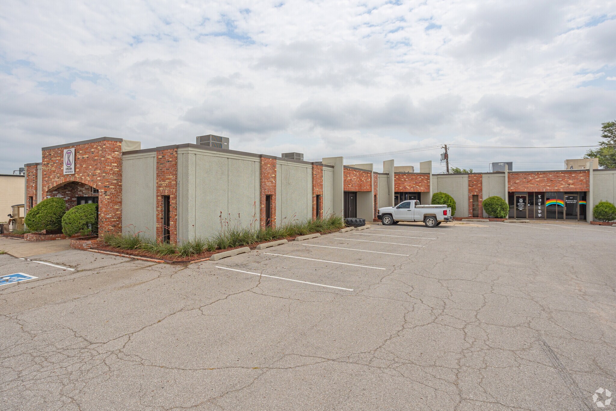 1811 Industrial Blvd, Norman, OK à louer Photo de l’immeuble– Image 1 sur 21