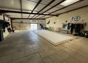 Local d'activités dans Saint-Memmie à vendre - Photo intérieure – Image 1 sur 4