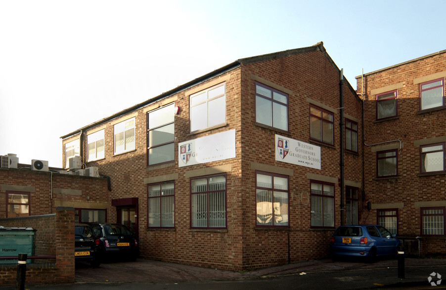 10-12 Oxford Rd, Harrow à vendre - Photo de l’immeuble – Image 2 sur 4