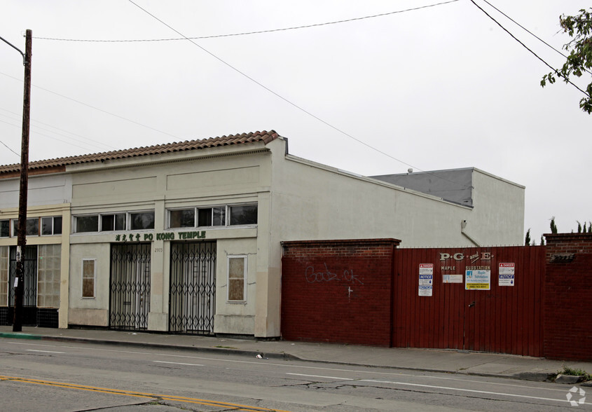 2973 MacArthur Blvd, Oakland, CA à vendre - Photo principale – Image 1 sur 2