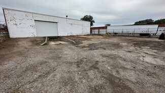 Plus de détails pour 225 Ralph Ave, Copiague, NY - Terrain à louer
