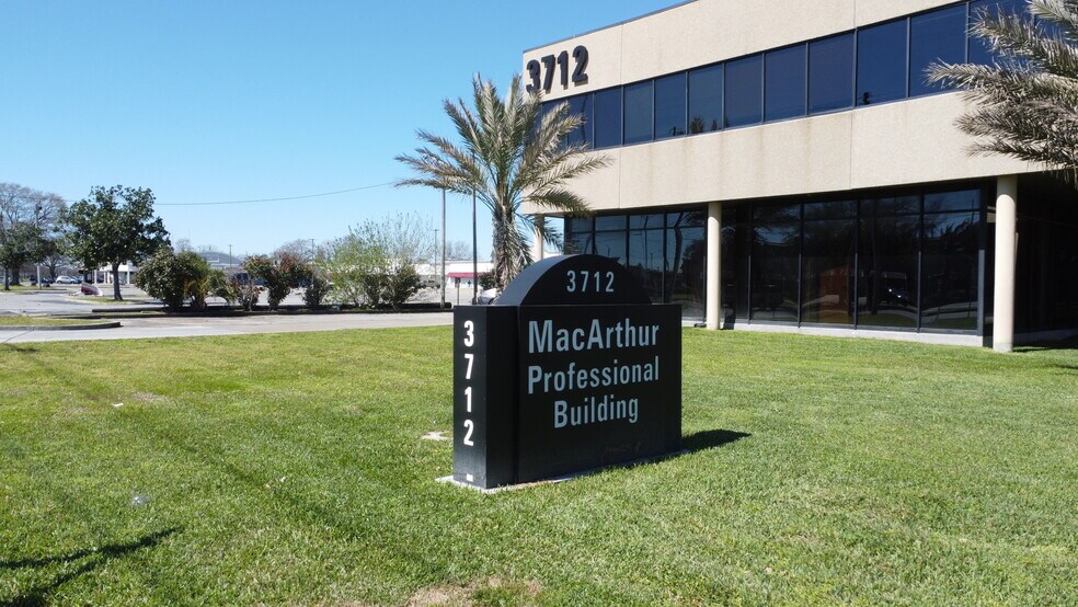 3712 MacArthur Blvd, New Orleans, LA à louer - Photo de l’immeuble – Image 3 sur 11