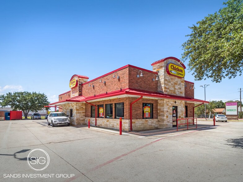 5501 Rowlett Rd, Rowlett, TX à vendre - Photo de l’immeuble – Image 1 sur 5