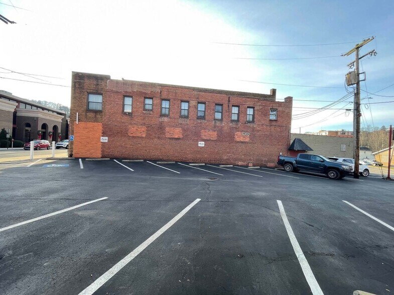 212 N Warren Ave, Apollo, PA à vendre - Photo de l’immeuble – Image 2 sur 11