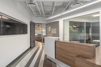 100 Phoenix Dr, Ann Arbor, MI à louer Photo intérieure– Image 2 sur 6