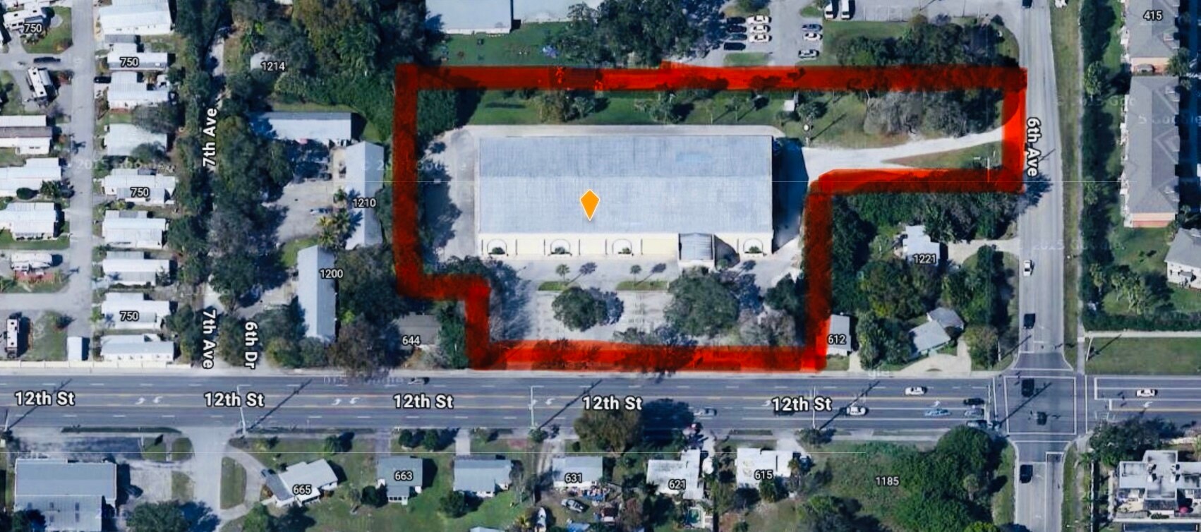 630 12th St, Vero Beach, FL à vendre Photo principale– Image 1 sur 6